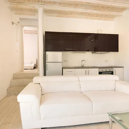 Eliades Apartment