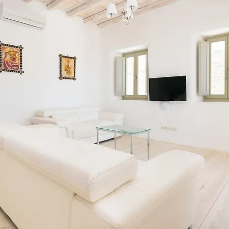 Apartment Eliades *
