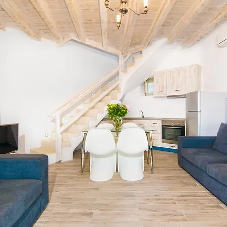 Eliades Apartment *