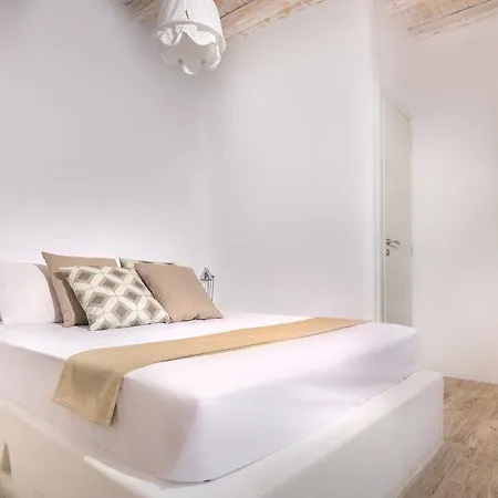 Eliades * Elia (Mykonos)